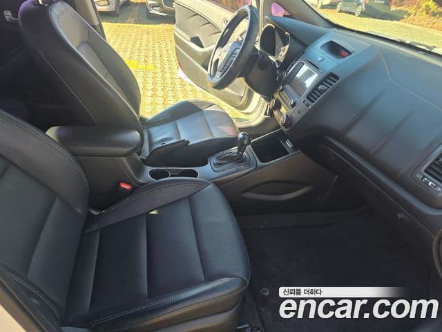 Kia K3 Trendy, 2015 10