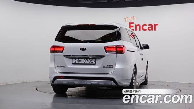 Kia All New Carnival Prestige, 2016 4