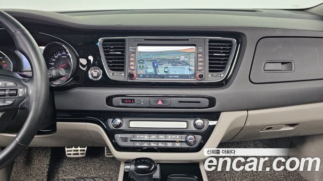 Kia All New Carnival Prestige, 2016 14
