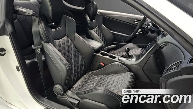Hyundai Genesis купе GT-R, 2011 10