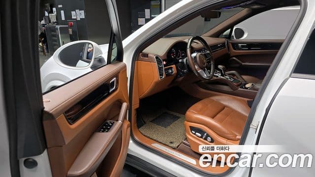 Porsche Cayenne (PO536) 3.0 купе, 2020 11