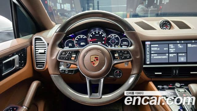 Porsche Cayenne (PO536) 3.0 купе, 2020 13