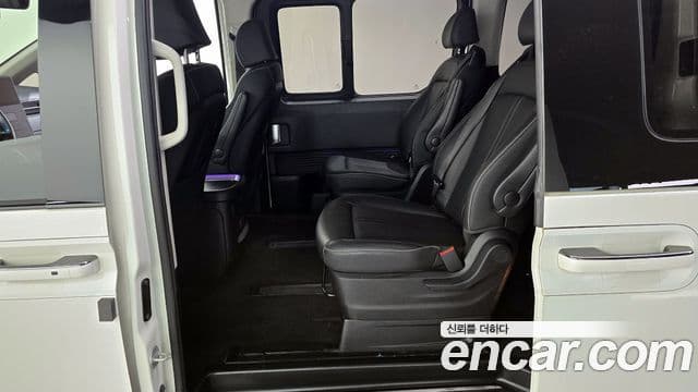 Hyundai Staria Prestige, 2022 11