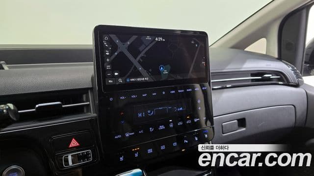 Hyundai Staria Prestige, 2022 17