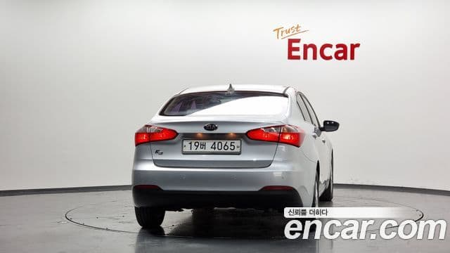 Kia K3 Luxury, 2015 4