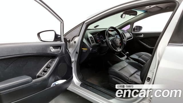 Kia K3 Luxury, 2015 10