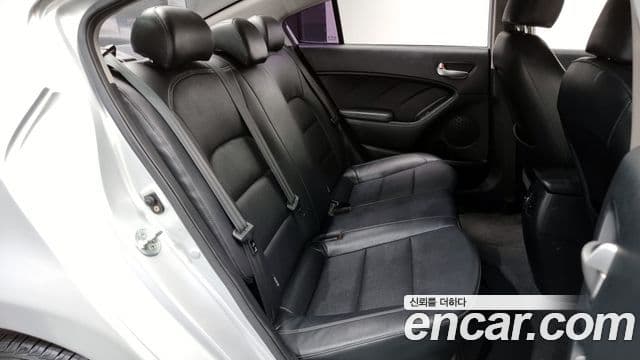 Kia K3 Luxury, 2015 12