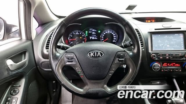 Kia K3 Luxury, 2015 13
