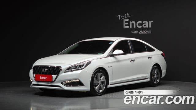 Hyundai LF Sonata гибрид Modern, 2016 1