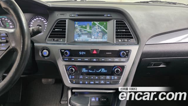 Hyundai LF Sonata гибрид Modern, 2016 14