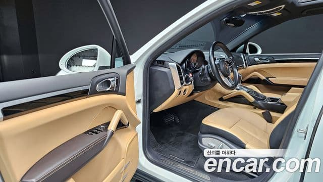 Porsche New Cayenne 958, 2016 11