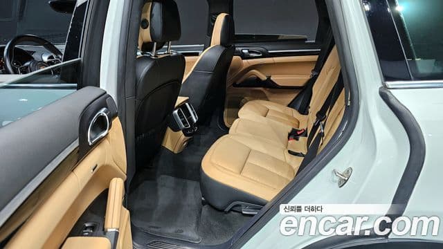 Porsche New Cayenne 958, 2016 12