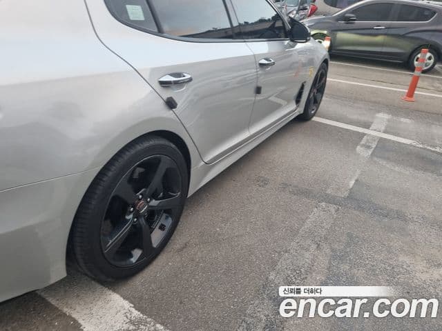 Kia 스팅어 Platinum, 2018 4