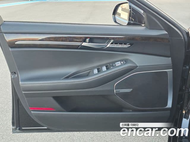 Genesis G90 Luxury, 2019 10