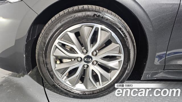 Kia K5 гибрид 3세대 Signature, 2020 все фото