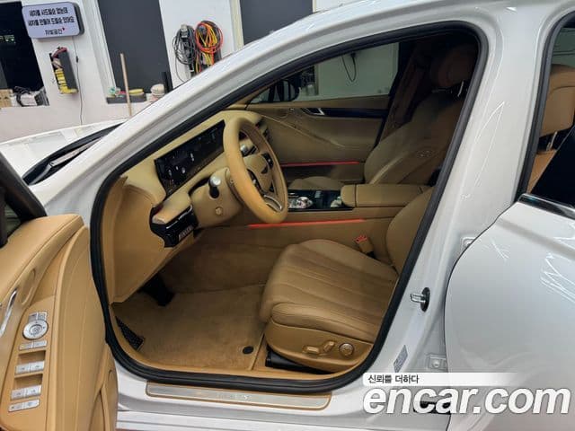 Genesis G80 (RG3) бензин 2.5 турбо AWD, 2025 9