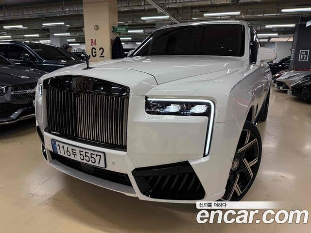 Rolls-Royce Cullinan 6.7 V12 чёрный эмблема, badge, 2022 4