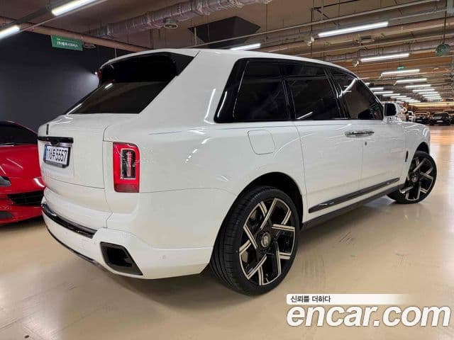 Rolls-Royce Cullinan 6.7 V12 чёрный эмблема, badge, 2022 6
