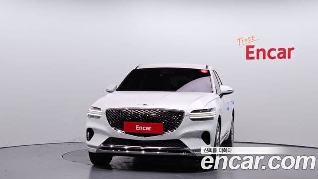 Genesis GV70, 2021 3