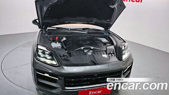 Porsche Cayenne (PO536) 3.0 купе, 2024 6