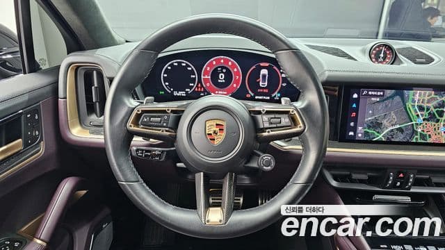 Porsche Cayenne (PO536) 3.0 купе, 2024 13