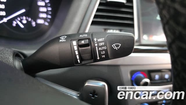 Genesis G80 Premium Luxury, 2018 18