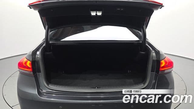 Genesis G80 Premium Luxury, 2018 20