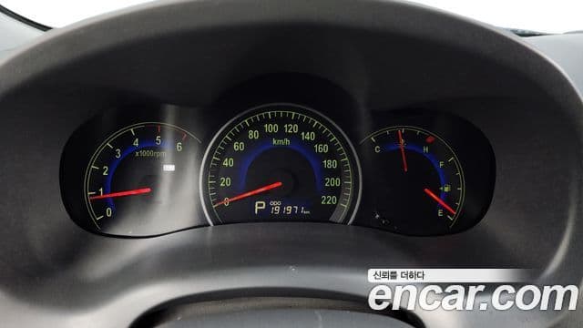 Kia Carnival R R Special, 2011 8