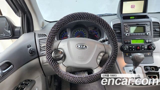 Kia Carnival R R Special, 2011 13