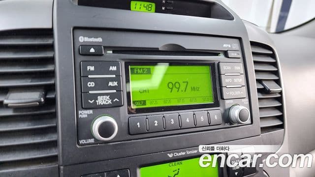 Kia Carnival R R Special, 2011 16