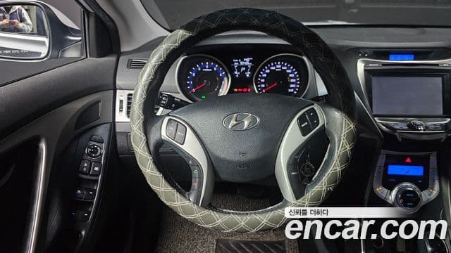 Hyundai Avante MD Luxury, 2012 13