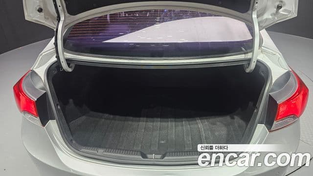 Hyundai Avante MD Luxury, 2012 20