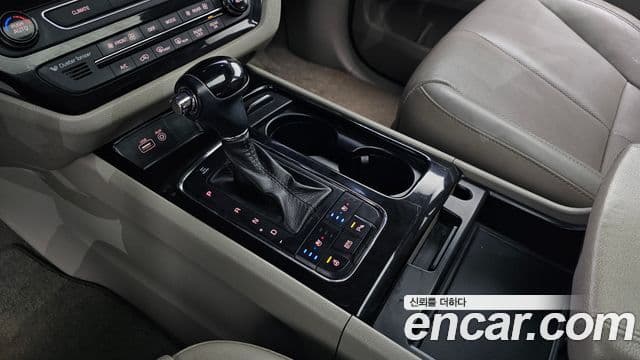 Kia All New Carnival President, 2016 9