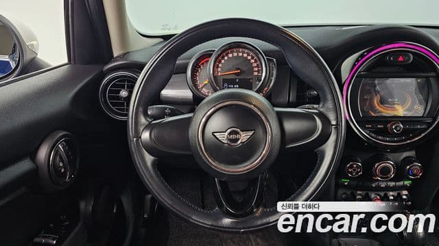 Mini Cooper 3세대, 2018 13