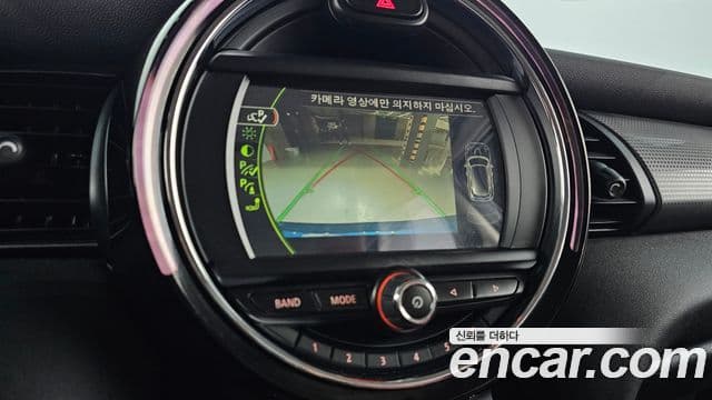 Mini Cooper 3세대, 2018 16