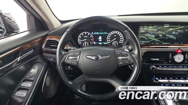 Genesis EQ900 Prestige, 2016 13