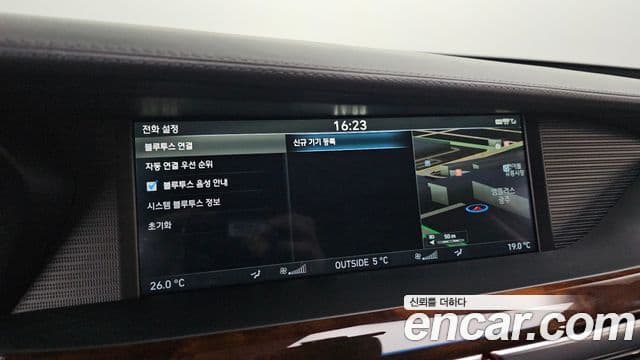 Genesis EQ900 Prestige, 2016 16