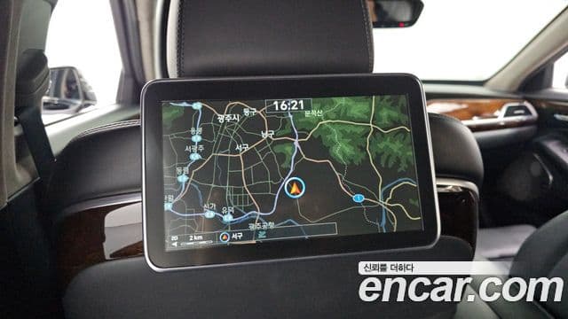 Genesis EQ900 Prestige, 2016 19