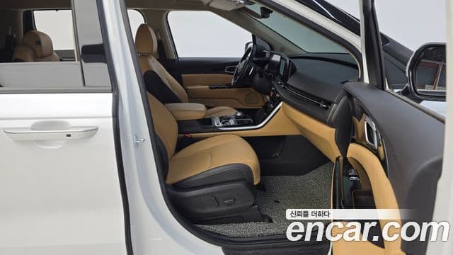 Kia Carnival 4세대 Signature, 2022 11
