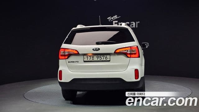 Kia New Sorento R Trendy, 2014 4