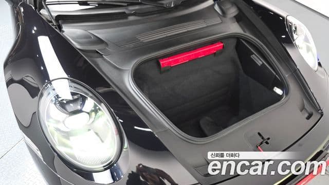 Porsche 911 (992) Carrera 4 кабриолет, 2021 6