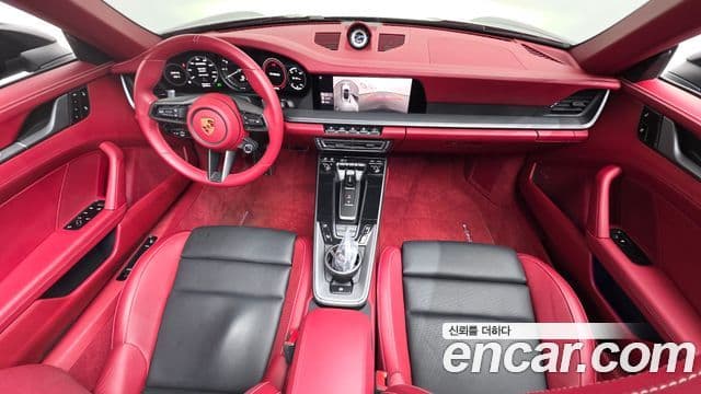 Porsche 911 (992) Carrera 4 кабриолет, 2021 7