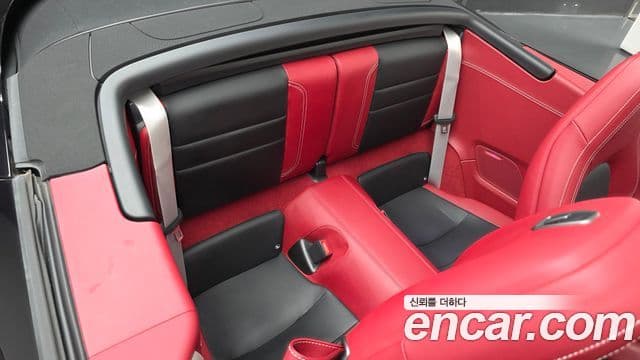 Porsche 911 (992) Carrera 4 кабриолет, 2021 12