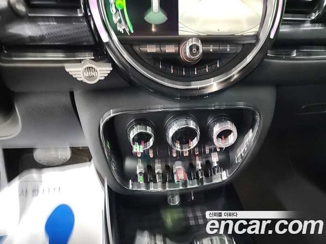 Mini Cooper D 클럽맨 2세대, 2021 10