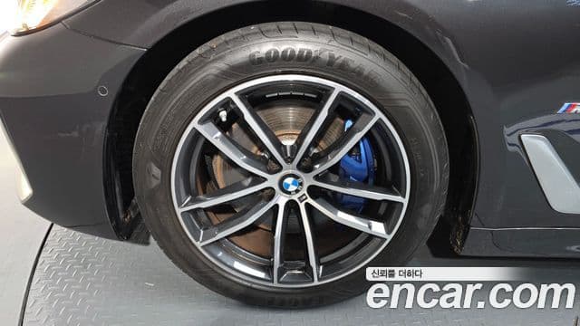BMW 5시리즈 (G30) 520i M Sport, 2022 все фото