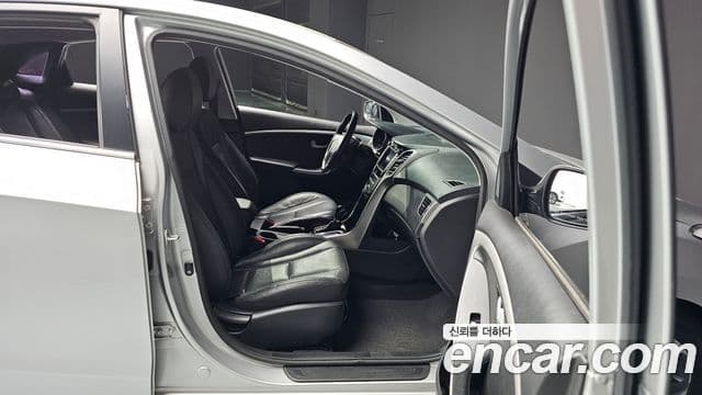 Hyundai The / новый New i30 дизель 1.6 PYL, 2016 12