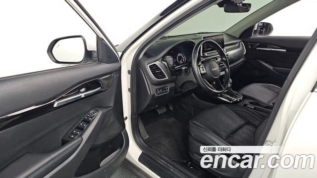 Kia Seltos Signature, 2022 11