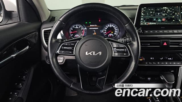 Kia Seltos Signature, 2022 13