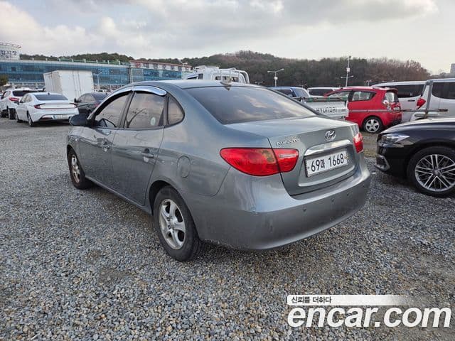 Hyundai Avante HD Deluxe, 2010 3