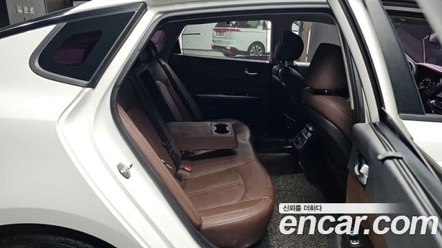 Kia K5 2세대 Noblesse, 2017 11